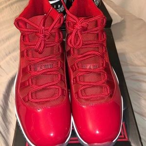 Jordan Win like 96 red 11s